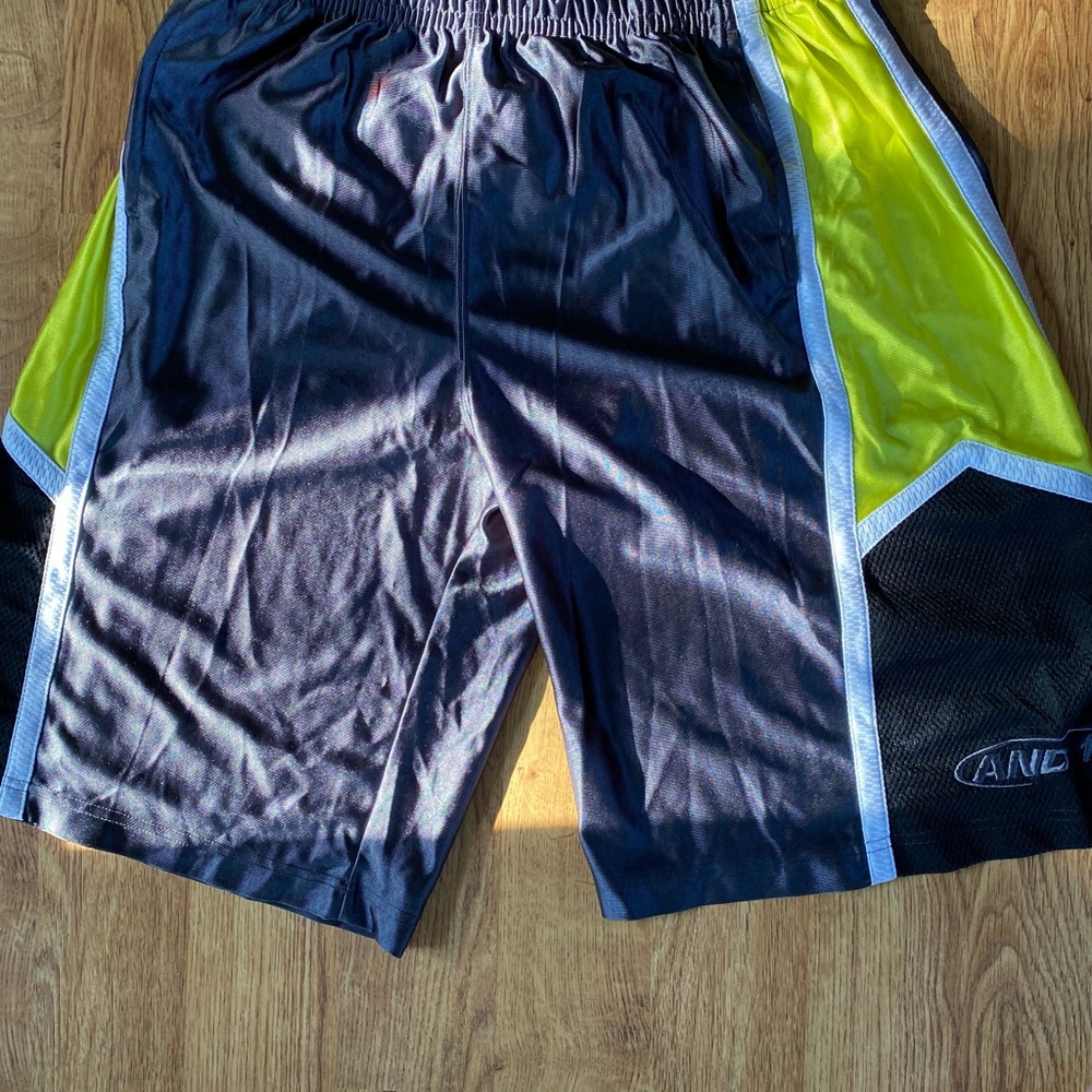 And1 Basketball Shorts - size large
